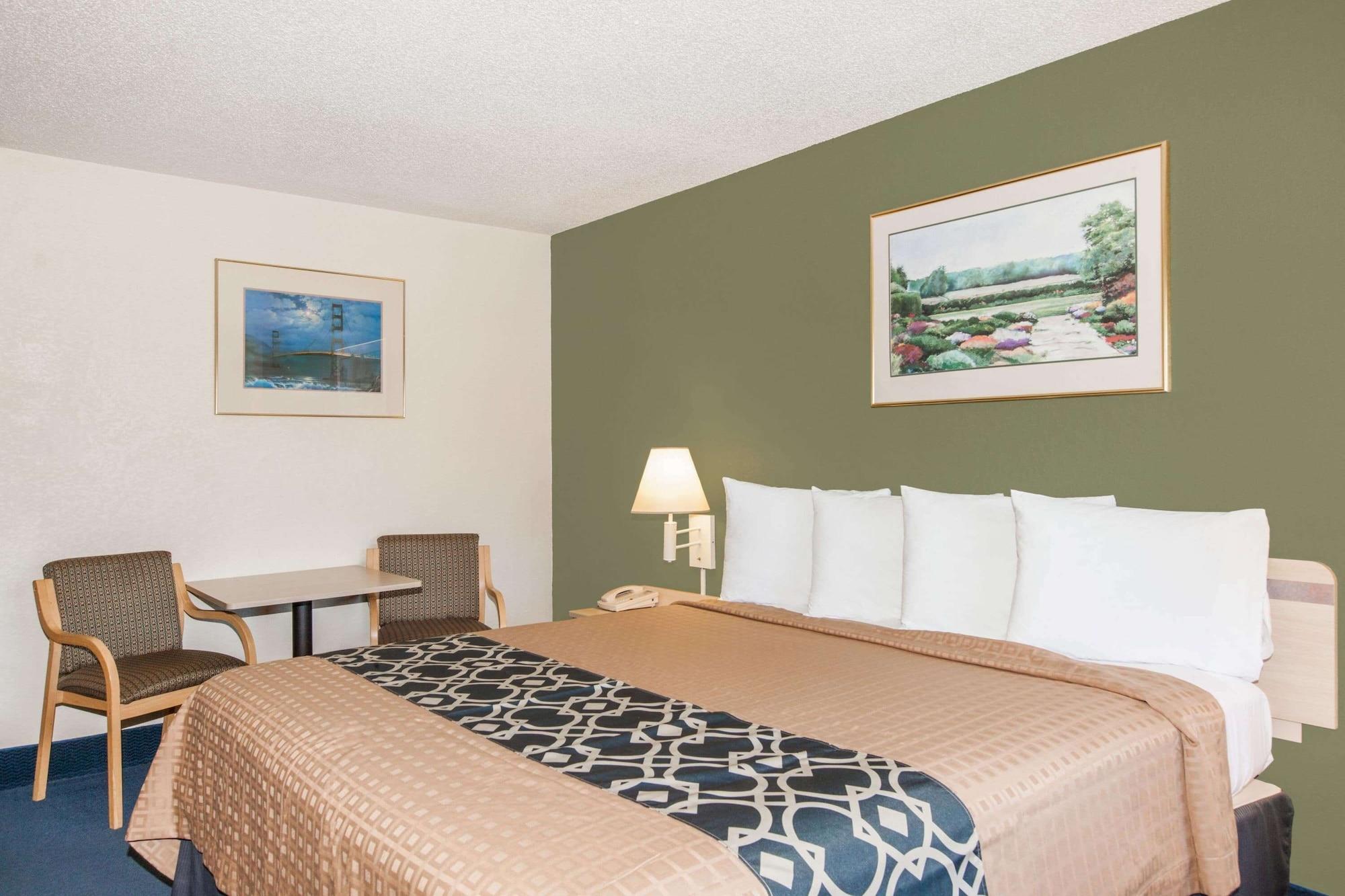 Travelodge By Wyndham Los Banos Ca Экстерьер фото